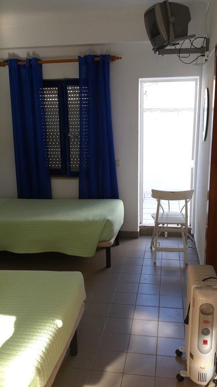 Hi Lagos - Pousada De Juventude Room photo